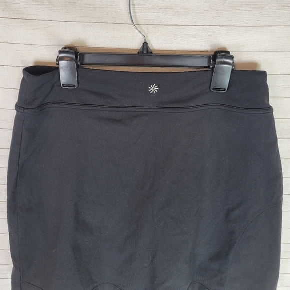 ATHLETA BLACK SKORT, SZ SMALL - Picture 7 of 11